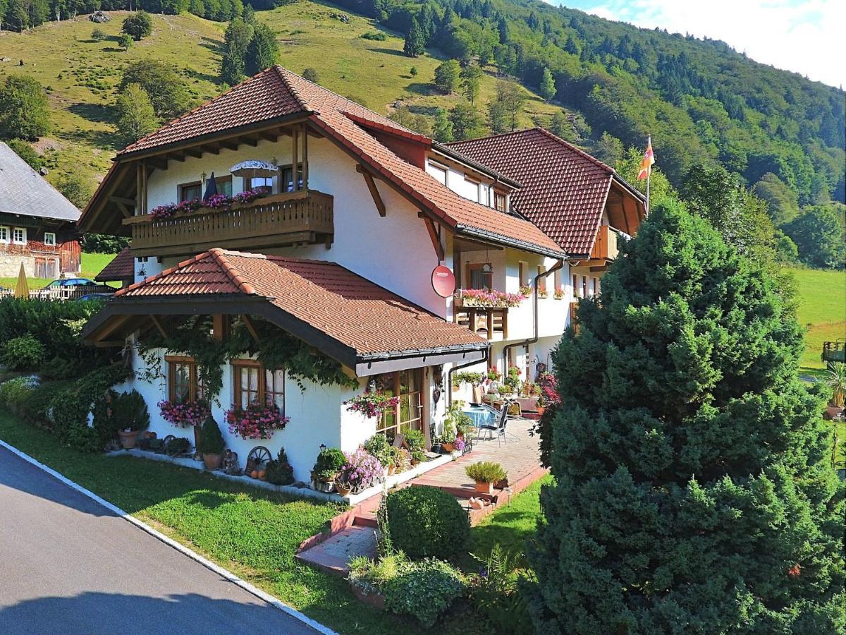 Apartment In Brandenberg With Terrace Todtnau Szoba fotó